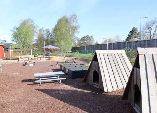 Triangulära trähyddor