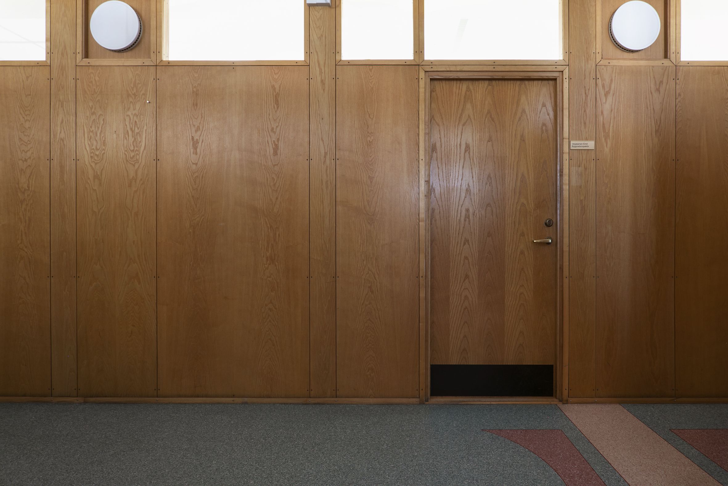 Interiörbild från en korridor.