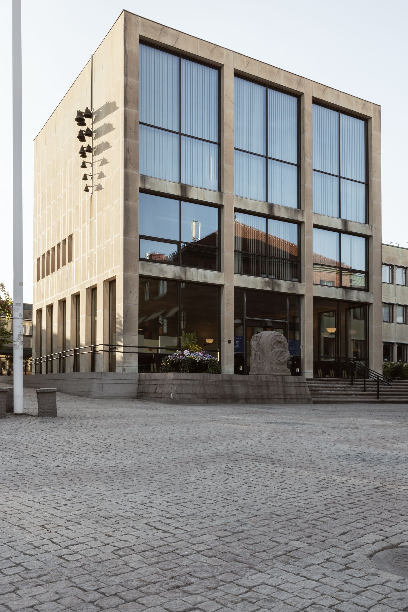 Stadshuset från utsidan, den del som kallas Kuben.