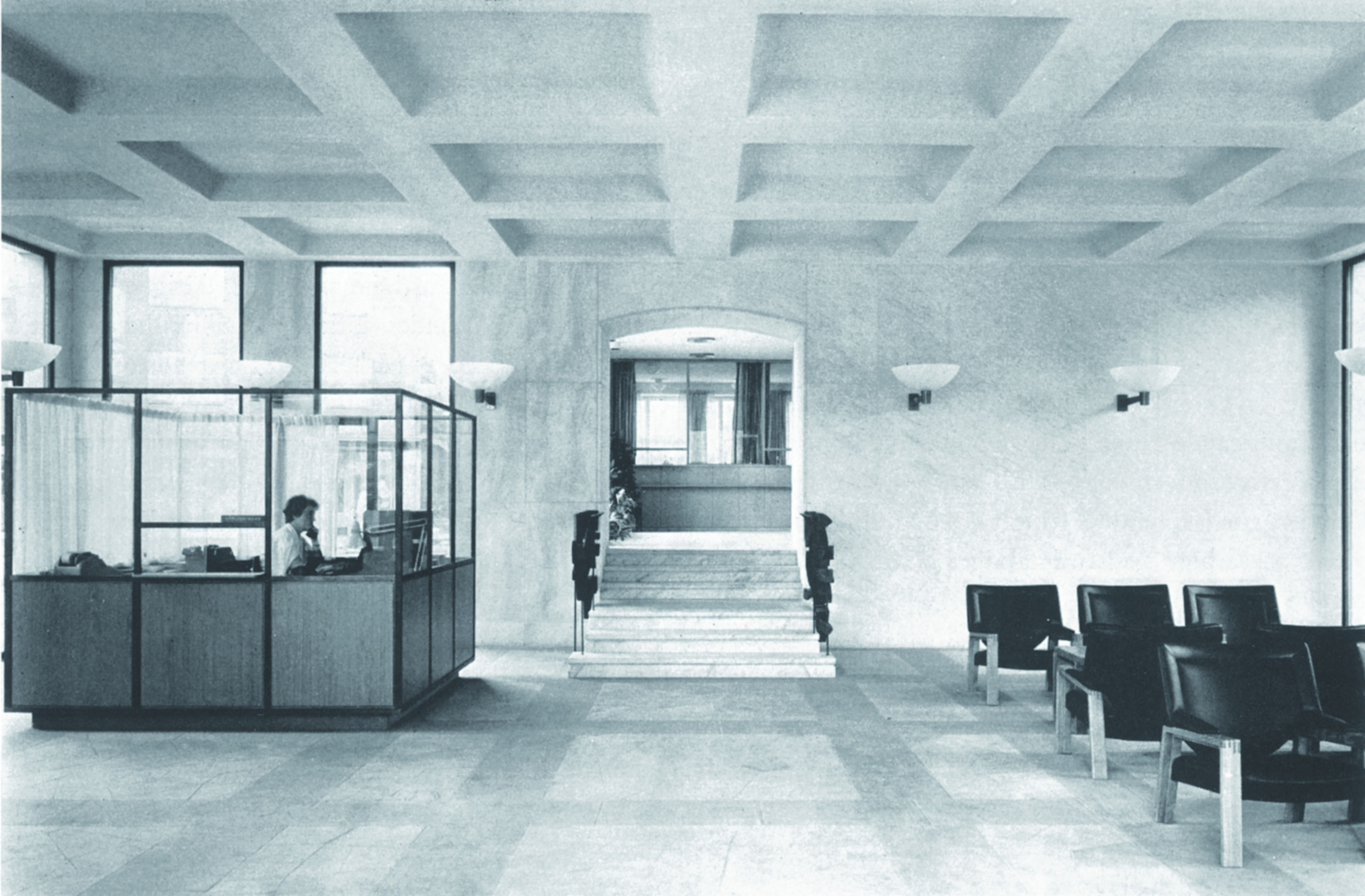 En bild från entrén från stadshuset förr.