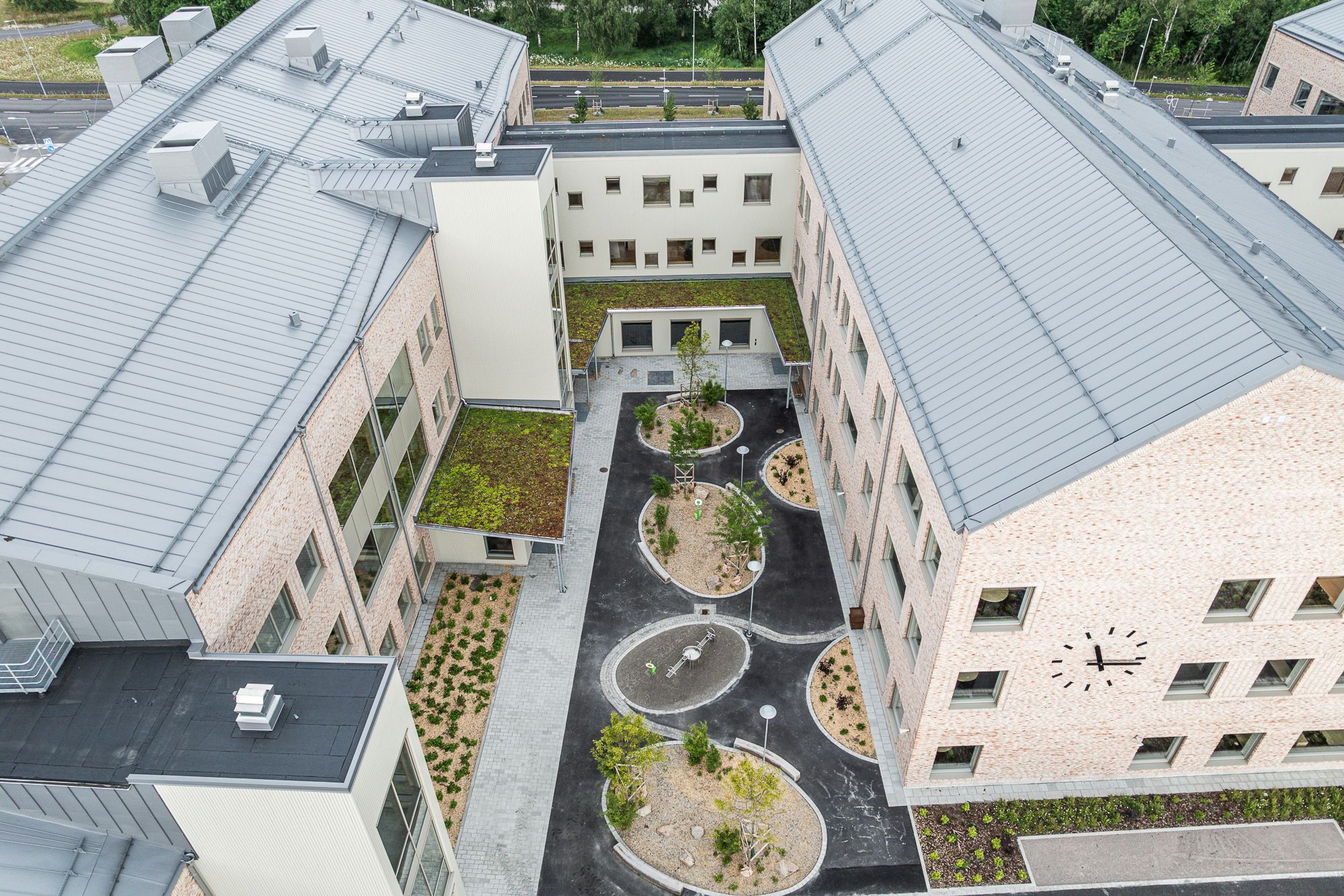 Tröingeskolans bakgård