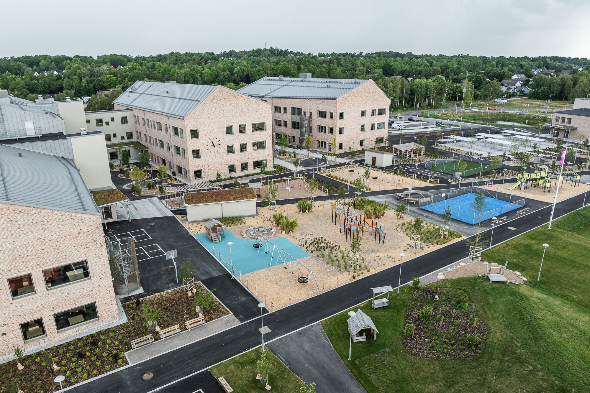 Tröingeskolans bakgård