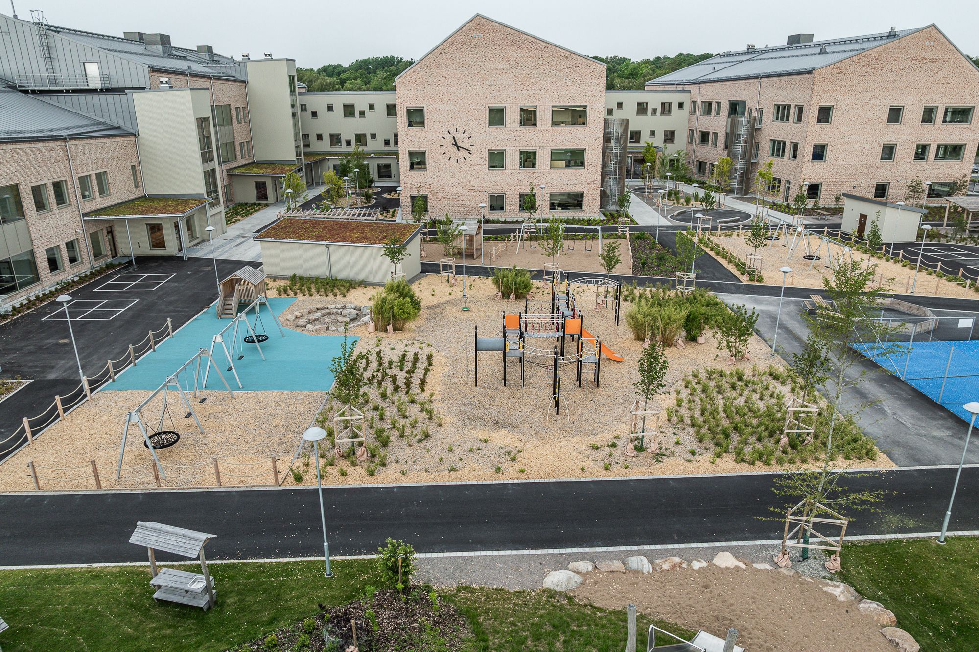 Tröingeskolans bakgård